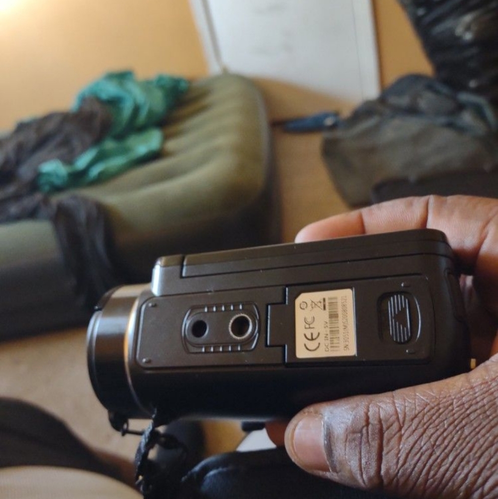 Digital video camera - Picture 4 of 7